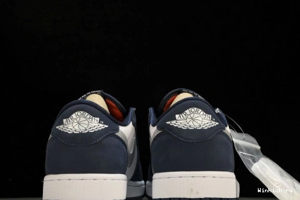 1 Midnight Jordan Navy Low SB 1009